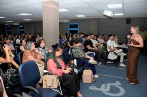 Programa Mais Médicos: Sesau acolhe novos médicos em Alagoas